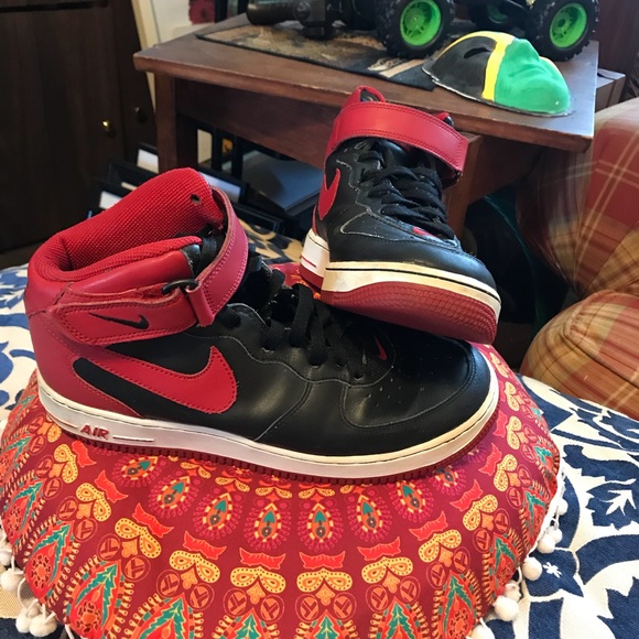 Nike Other - Nike Air Force one mid